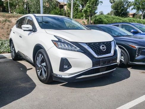 Used 2023 Nissan Murano SL w/ SL Moonroof Package image 2