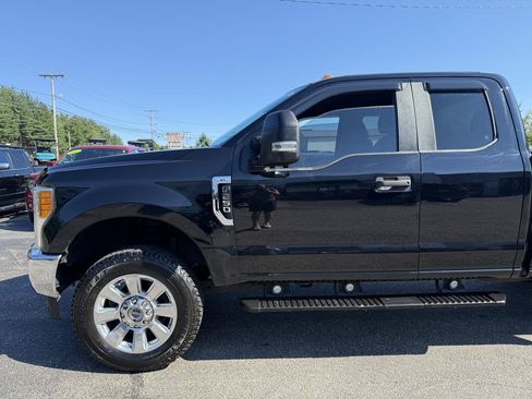 Used 2017 Ford F250 XL w/ Power Equipment Group AWD/4WD image 7