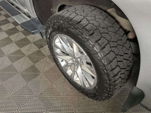 Used 2020 Chevrolet Silverado 1500 LTZ image 13