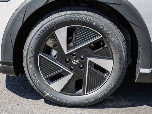 New 2026 Hyundai Ioniq 5 SEL RWD image 11