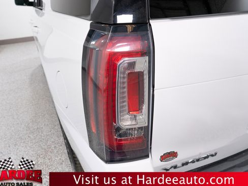 Used 2018 GMC Yukon SLT w/ Open Road Package image 9