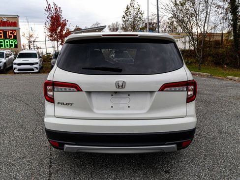 Used 2019 Honda Pilot EX image 5