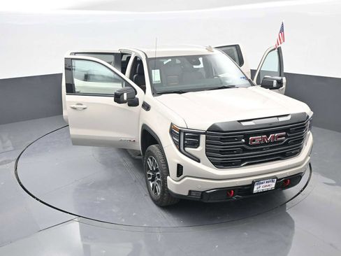New 2026 GMC Sierra 1500 AT4 w/ AT4 Premium Package AWD/4WD image 40