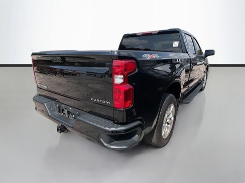 Used 2023 Chevrolet Silverado 1500 Custom AWD/4WD image 9