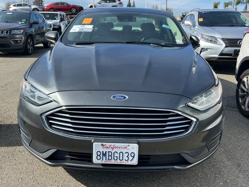 Used 2019 Ford Fusion SE image 6