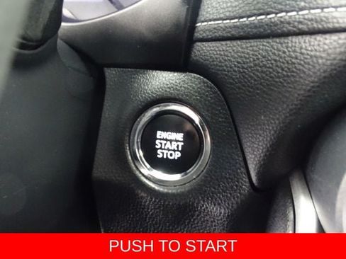 Used 2024 Toyota RAV4 XLE AWD/4WD image 9