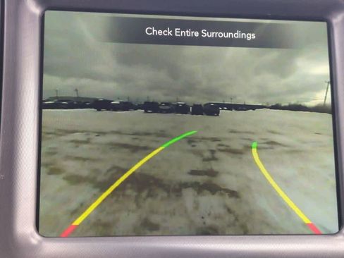 Used 2021 Dodge Challenger SXT w/ Plus Package image 26