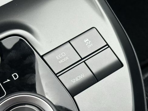 New 2026 Toyota C-HR AWD/4WD image 18
