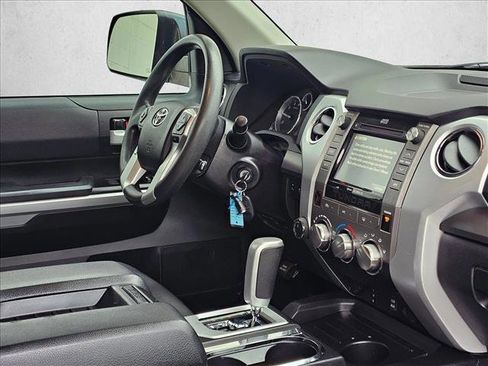 Used 2016 Toyota Tundra SR5 image 9