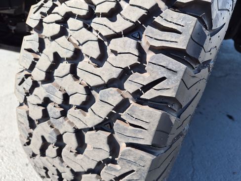 Used 2025 Ford Bronco Raptor AWD/4WD image 12