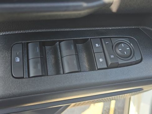 Used 2026 Toyota 4Runner SR5 image 28