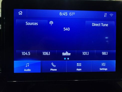 Used 2020 Ford Explorer XLT w/ Comfort Package AWD/4WD image 25