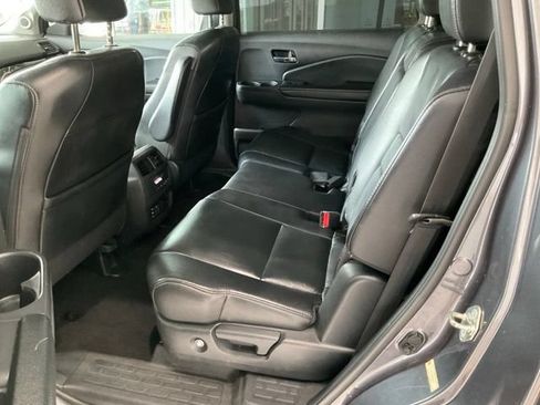 Used 2016 Honda Pilot Touring image 18