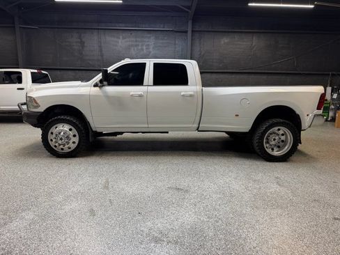 Used 2014 RAM 3500 Tradesman w/ Chrome Appearance Group AWD/4WD image 7