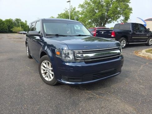 Used 2017 Ford Flex SE FWD image 1