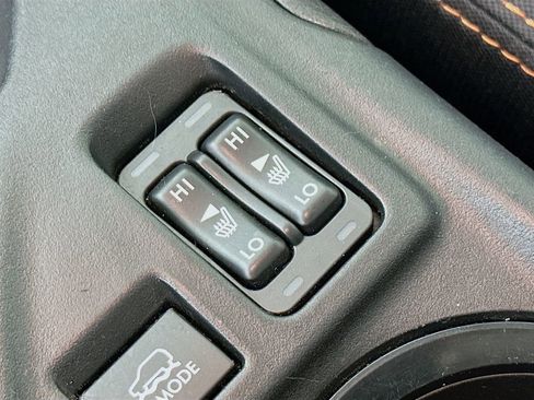 Used 2021 Subaru Crosstrek 2.0i Premium AWD/4WD image 25
