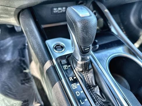 Used 2024 Nissan Altima 2.5 SV image 23