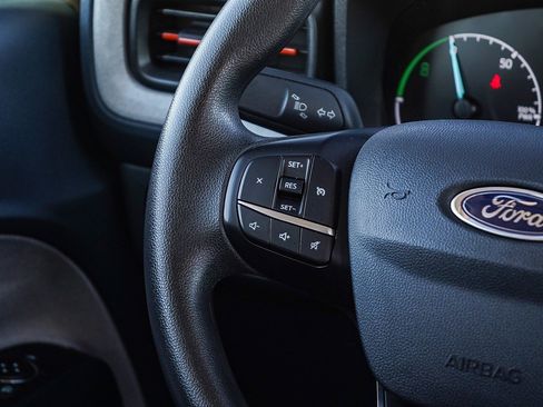 Used 2024 Ford Maverick XLT image 17