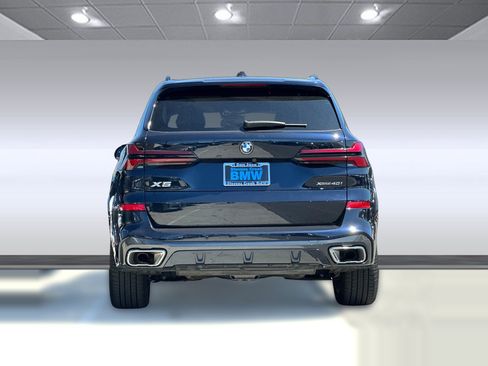 Used 2025 BMW X5 xDrive40i w/ M Sport Package AWD/4WD image 10