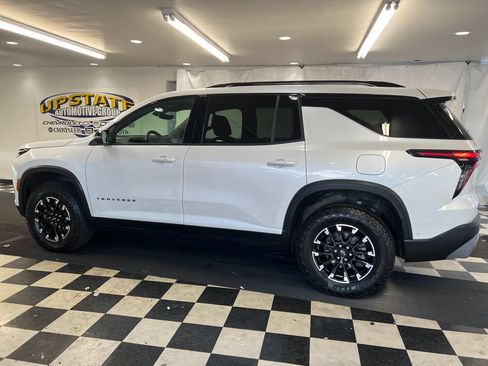 Used 2024 Chevrolet Traverse Z71 w/ Enhanced Driving Package AWD/4WD image 7