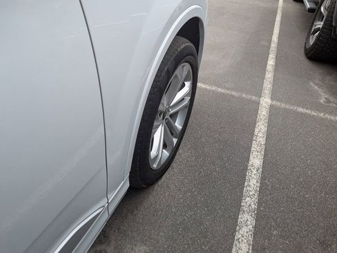 Used 2025 Audi Q7 3.0T Premium Plus w/ Premium Plus Package AWD/4WD image 12