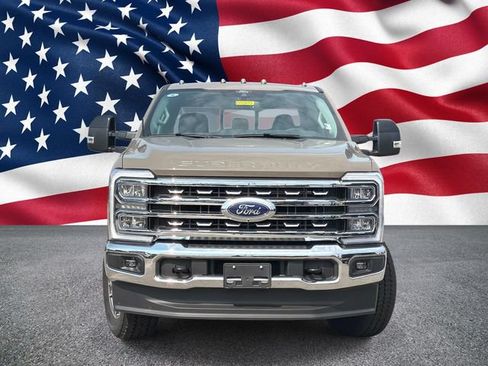 New 2026 Ford F250 Lariat w/ FX4 Off-Road Package AWD/4WD image 3