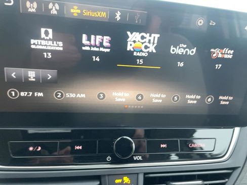 Used 2024 Nissan Altima 2.5 SV w/ SV Premium Package image 21