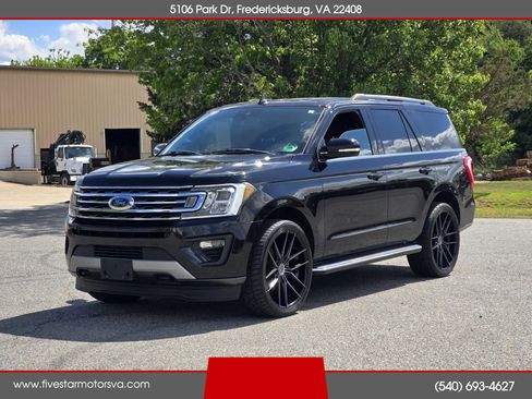 Used 2019 Ford Expedition XLT w/ Equipment Group 202A AWD/4WD image 1