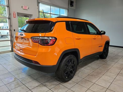 New 2026 Jeep Compass Latitude w/ Sun and Sound Group AWD/4WD image 6