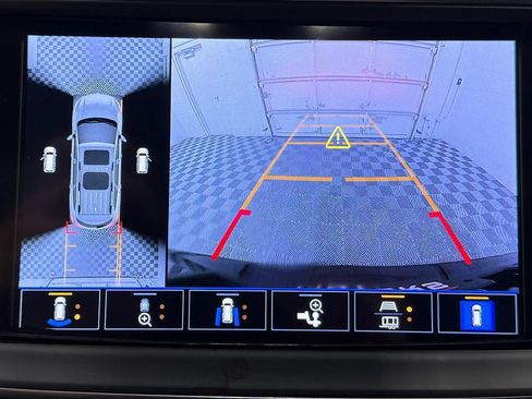 Used 2024 Buick Enclave Avenir w/ Avenir Technology Package AWD/4WD image 27