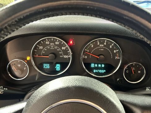 Used 2017 Jeep Wrangler Unlimited Sport w/ Connectivity Group AWD/4WD image 14