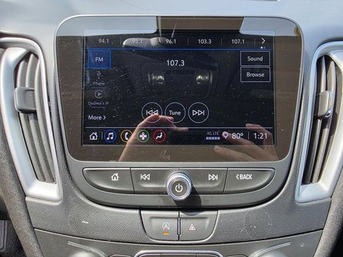 Used 2024 Chevrolet Malibu LT FWD image 18