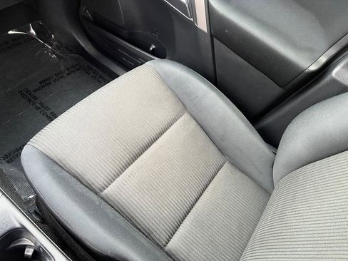 Used 2016 Toyota RAV4 LE AWD/4WD image 28