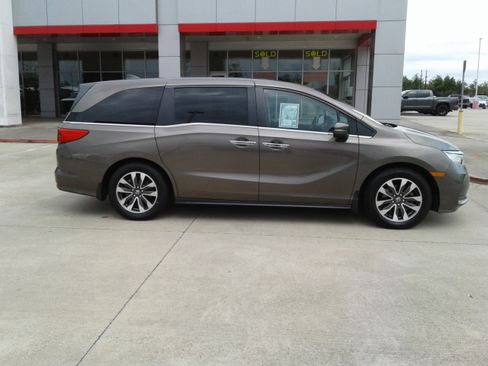 Used 2022 Honda Odyssey EX-L image 8