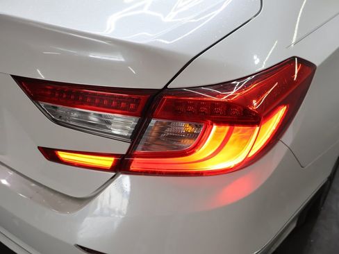 Used 2021 Honda Accord EX-L image 33