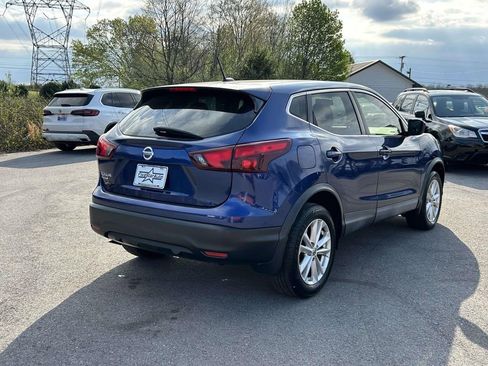 Used 2017 Nissan Rogue Sport S w/ S Appearance Package image 3