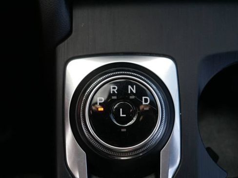 Used 2025 Ford Escape ST-Line AWD/4WD image 29