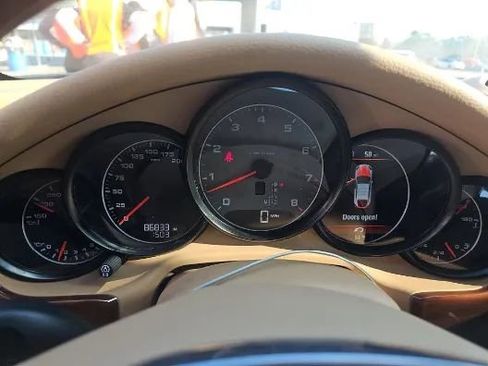 Used 2012 Porsche Panamera S image 14