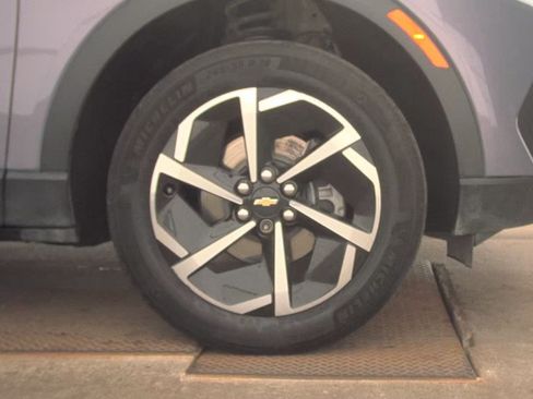Used 2025 Chevrolet Equinox EV LT FWD image 20