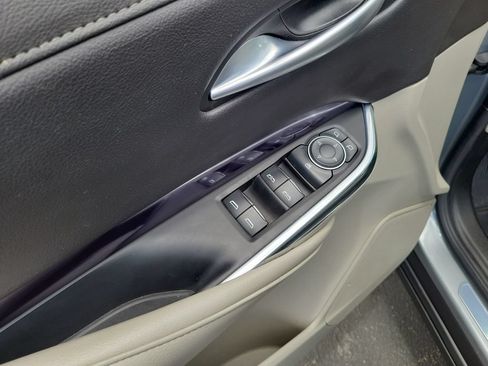 Certified 2023 Cadillac XT4 Luxury w/ Cold Weather Package FWD image 22