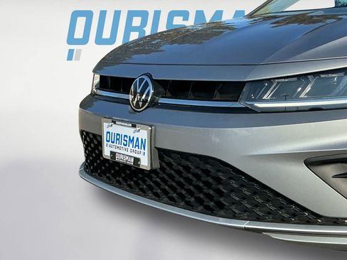 Used 2025 Volkswagen Jetta SE image 23