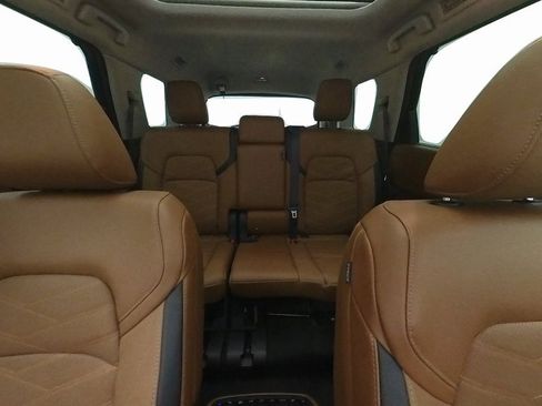 New 2025 Nissan Pathfinder Platinum w/ Cargo Package image 31