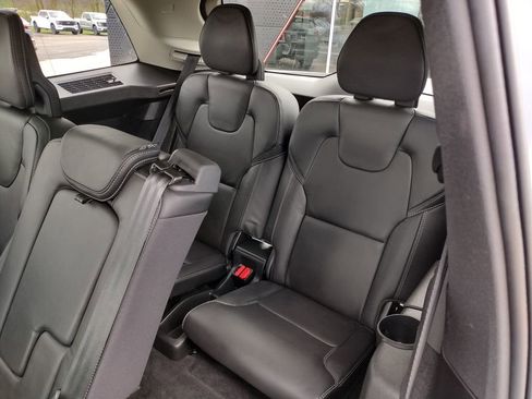 Used 2023 Volvo XC90 T8 Ultimate AWD/4WD image 10