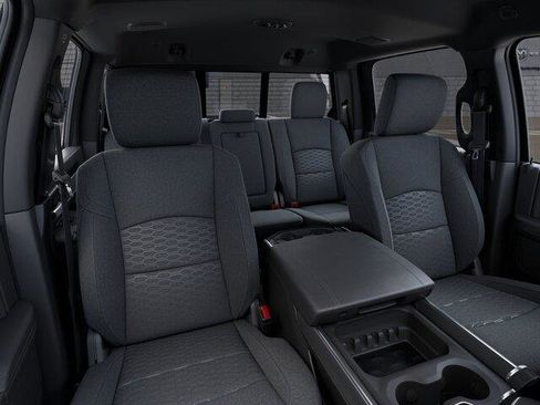 New 2025 RAM 2500 Big Horn w/ Safety Group AWD/4WD image 19