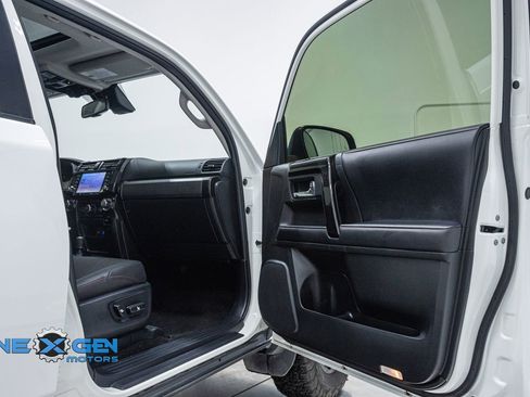 Used 2023 Toyota 4Runner TRD Off-Road Premium w/ Moonroof Package image 36