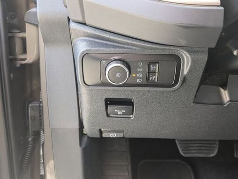 Used 2025 Ford Bronco Outer Banks image 12