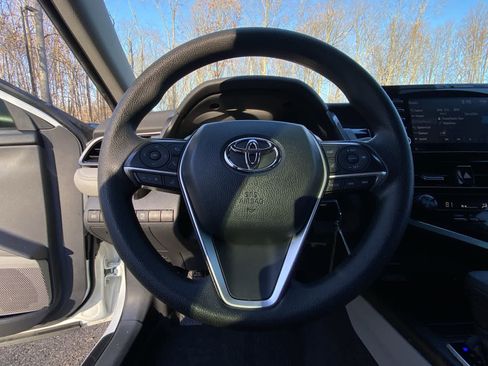 Used 2023 Toyota Camry LE image 31