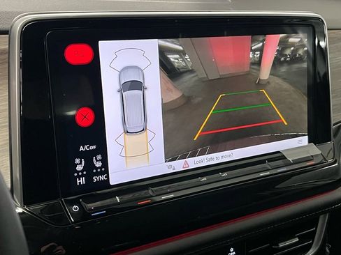 New 2026 Volkswagen Atlas SEL image 31