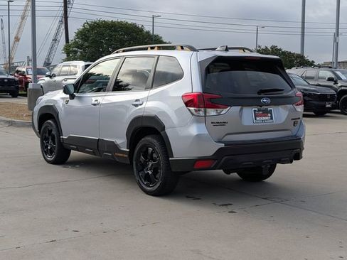 Used 2025 Subaru Forester Wilderness w/ Convenience Package AWD/4WD image 9