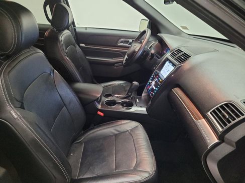 Used 2017 Ford Explorer Limited w/ Equipment Group 301A image 21
